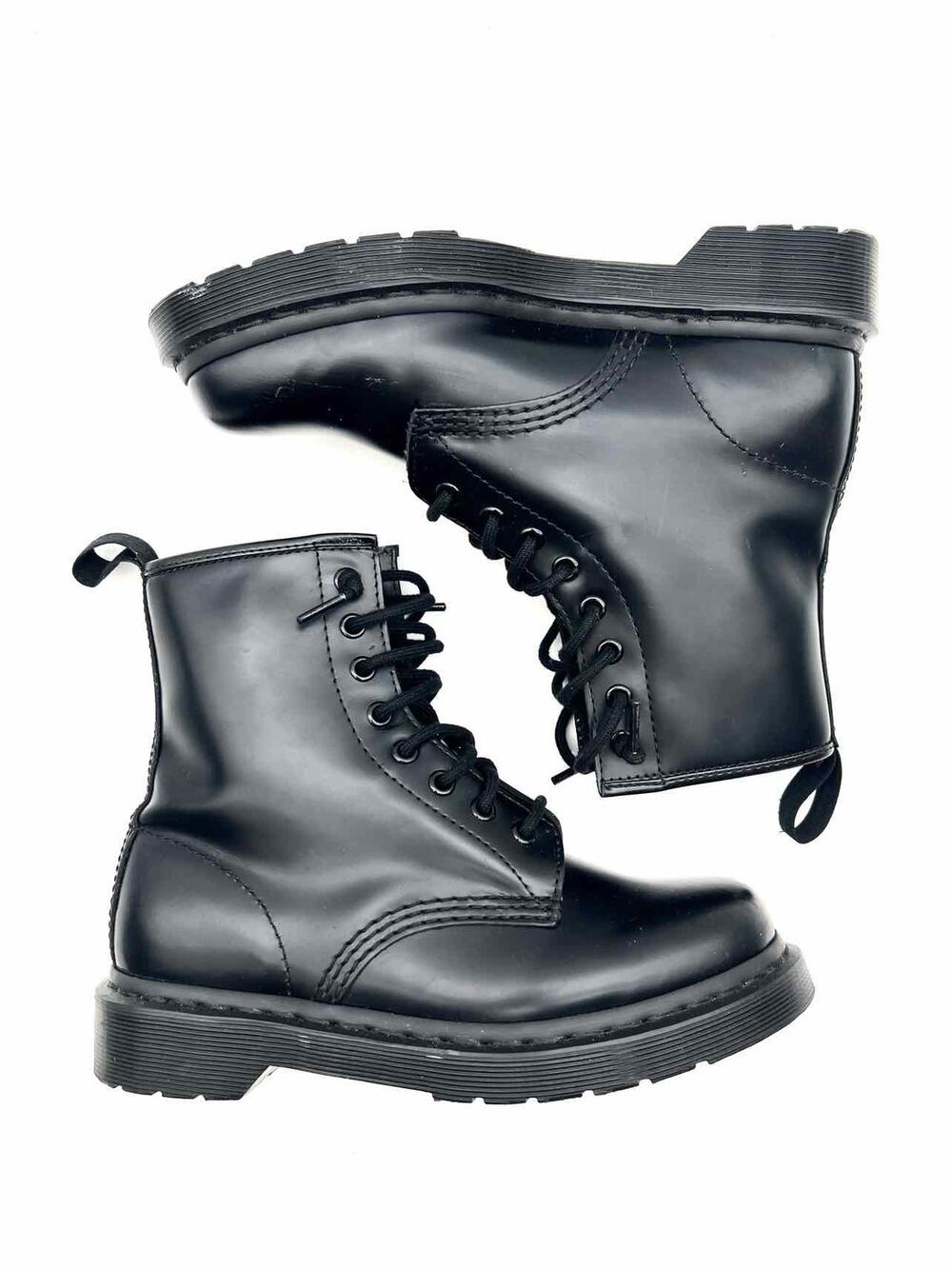 Dr. Martens Size 7 Black Lace-Up Shoes Short Boots